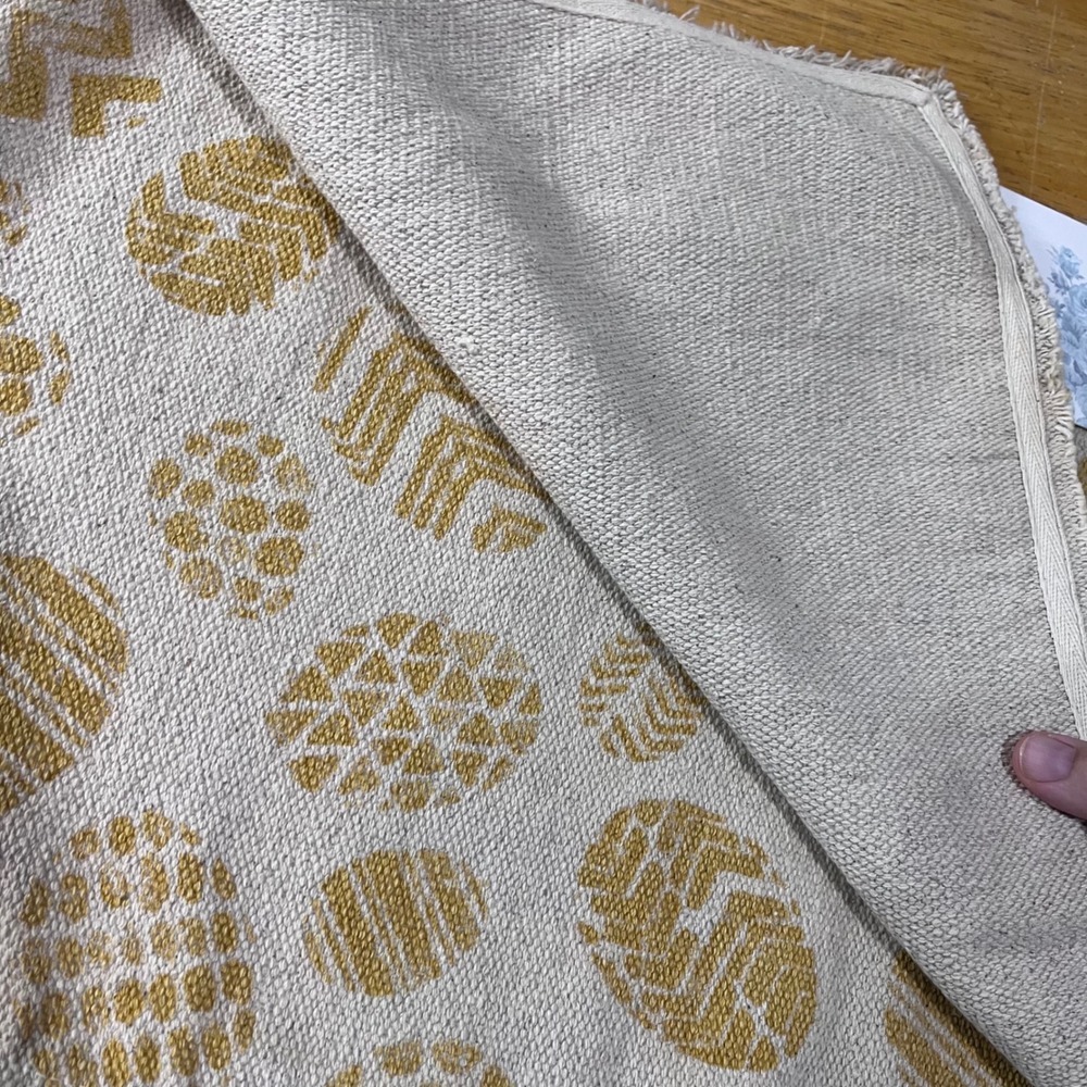 Shabby Chic Easter Egg Placemats Set of 4 Mustard Yellow Beige Frayed Edge 13x19 - Picture 5 of 5